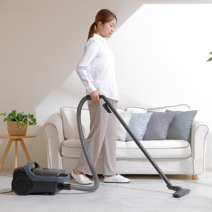 Panasonic MC-CL601AV47 1600W Cyclone Bagless Canister Vacuum Cleaner| Macro Store